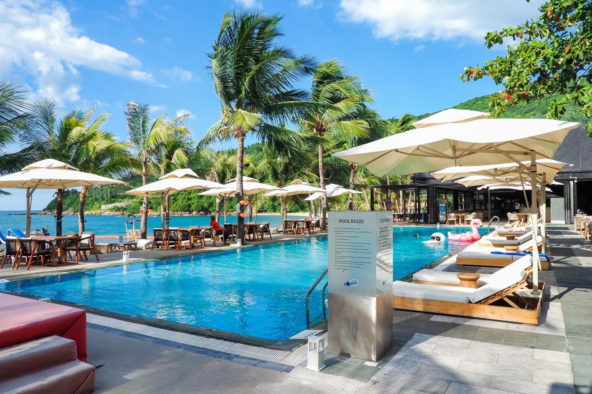 Bounce Beach Resort And Spa ダナン市 エクステリア 写真